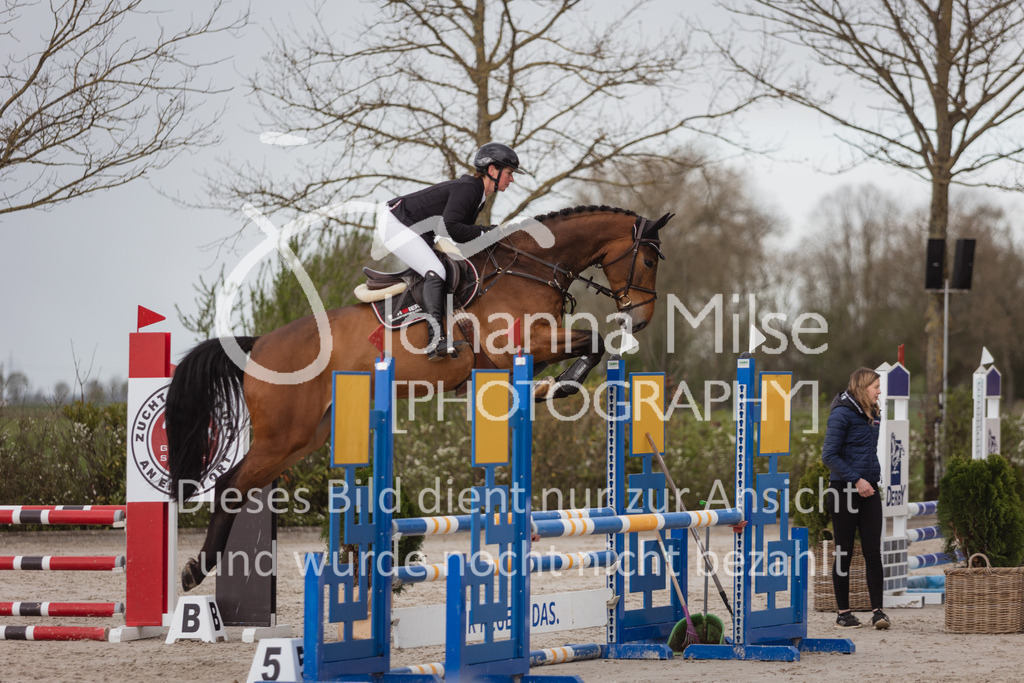 230425_Lemwerder_SprPf-A1St-135 | Deine schönsten Turniermomente als professionelle Fotos! Entdecke hochwertige Pferdesport-Fotografie im Online-Shop. Jetzt Fotos finden & bestellen!