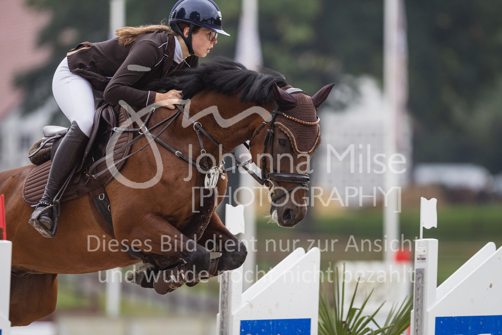 230730_BHO_M2-Spr_1-449 | Deine schönsten Turniermomente als professionelle Fotos! Entdecke hochwertige Pferdesport-Fotografie im Online-Shop. Jetzt Fotos finden & bestellen!