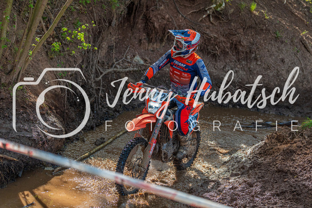 JHF.ECHT.3h.Sonntag.31 | jennyhubatsch-endurofotografie