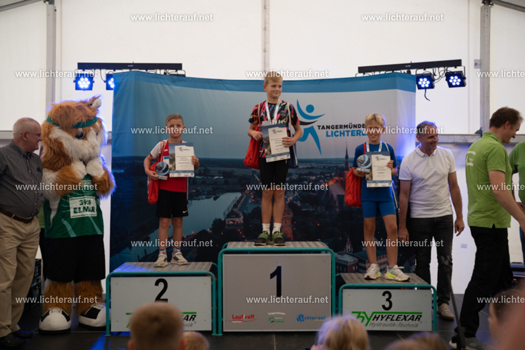 FSC08310 | Lichterlauf  - Realisiert mit Pictrs.com
