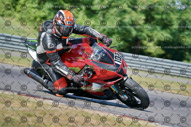 25bt04-0195 | markuskiefer.com - Realisiert mit Pictrs.com