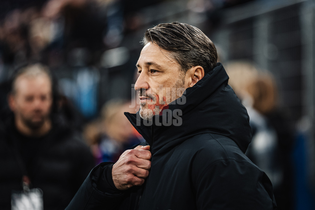 Fußball | Männer | Saison 2025/2026 | 1. Fußball-Bundesliga | 10. Spieltag | Hamburger SV vs. Borussia Dortmund | 08.11.2025 | Niko Kovac (Trainer, Borussia Dortmund) Einlauf ins Stadion