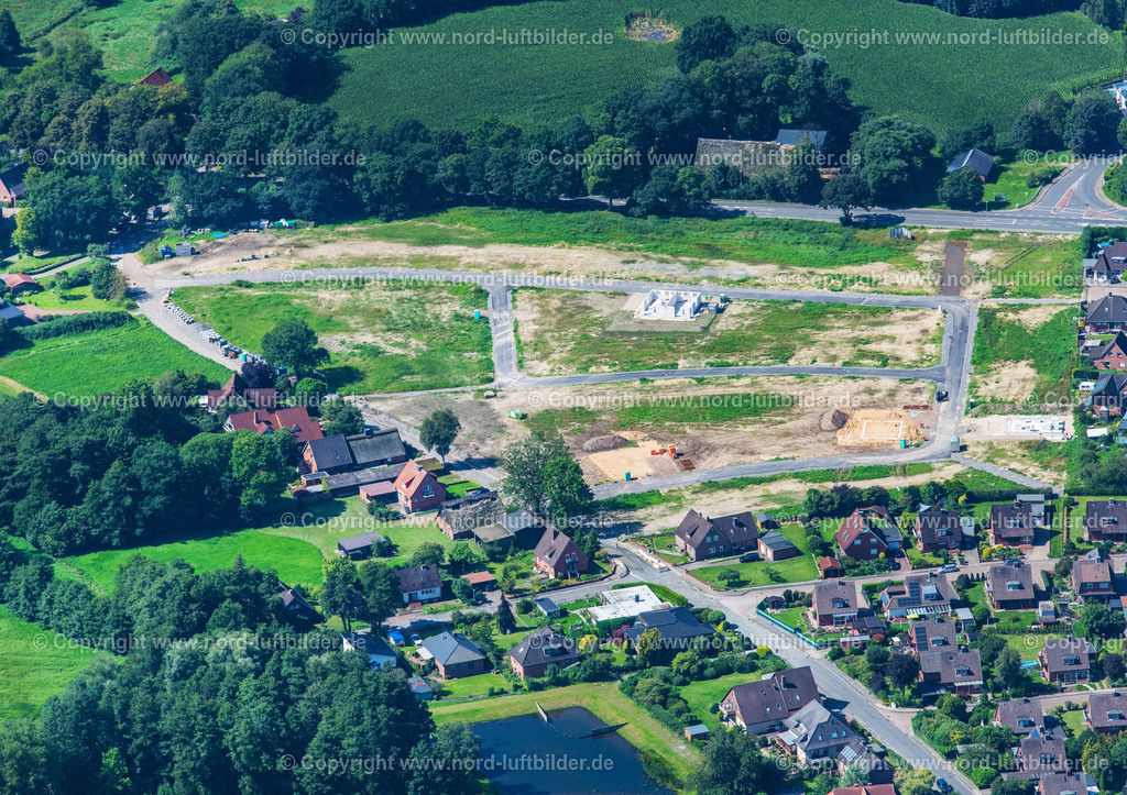 Stade_Baugebiet_Klarer_Streck_ELS_264620823 | STADE 18.10.2023 Neubaugebiet im Siedlungsgebiet Bronzeschmiede an der Straße Klarer Streck in Stade im Bundesland Niedersachsen, Deutschland. // New building area in the settlement area Bronzeschmiede on street Klarer Streck in Stade in the state Lower Saxony, Germany. Foto: Martin Elsen