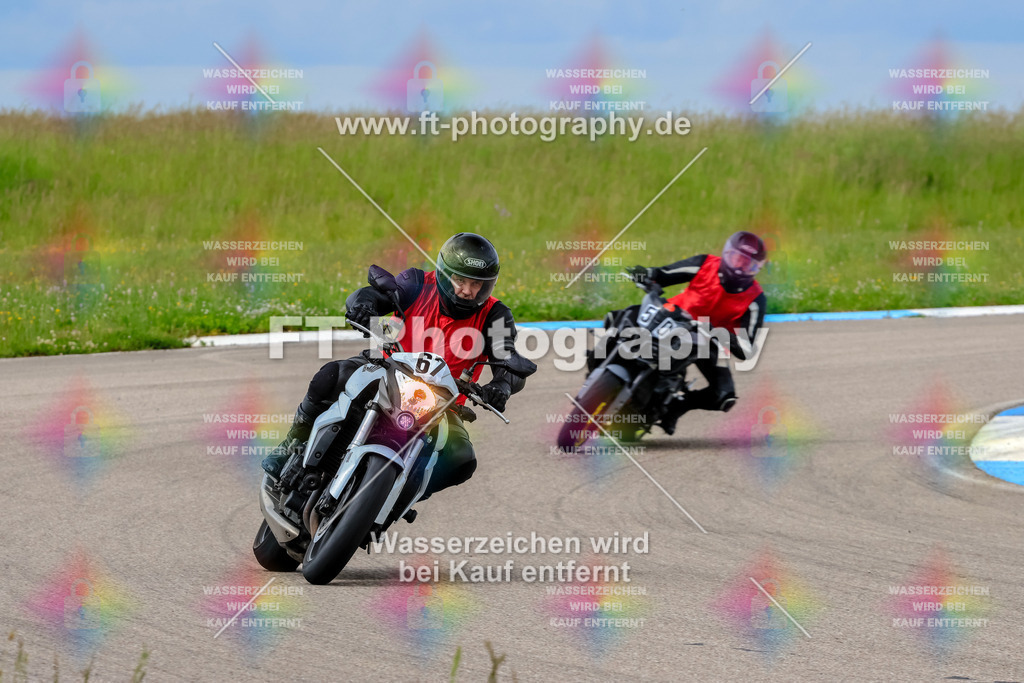 MotoTeam-2390 | Hier findet Ihr Bilder von Touristenfahrten auf der Nürburgring Nordschleife oder von anderen Veranstaltungen die ich besucht habe. Viel Spass beim Durch Schauen 