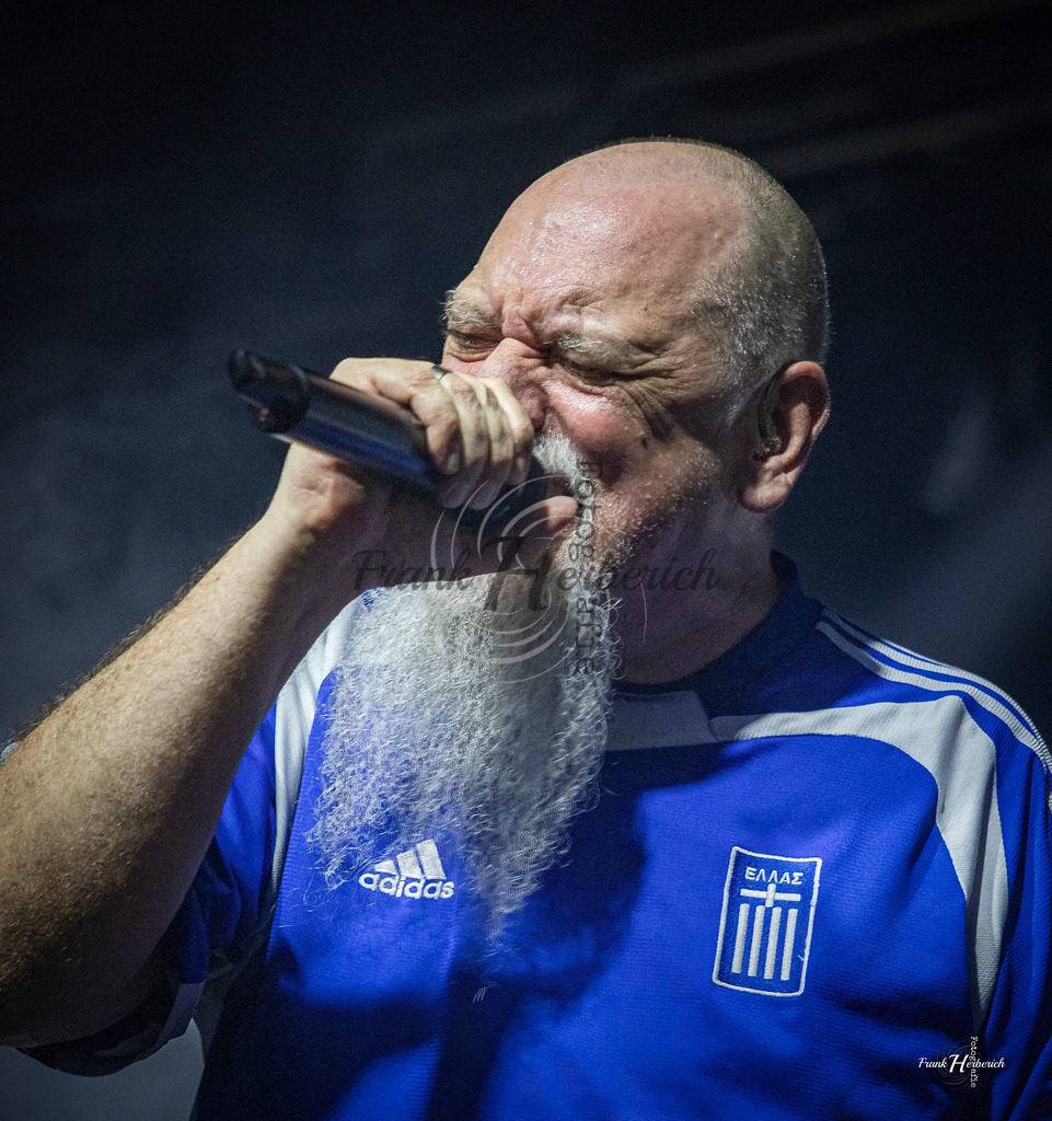 Justice Geiselwind 31.10.2025 | Frank Herberich Fotografie, Frank Herberich, Fotografie, Hochzeit, Portrait, St. Peter Ording, Ording, Westerhever, Nordsee, Frank Fotografie, Hardheim,  Odenwald,Walldürn, Band,Eventfotografie - Realisiert mit Pictrs.com