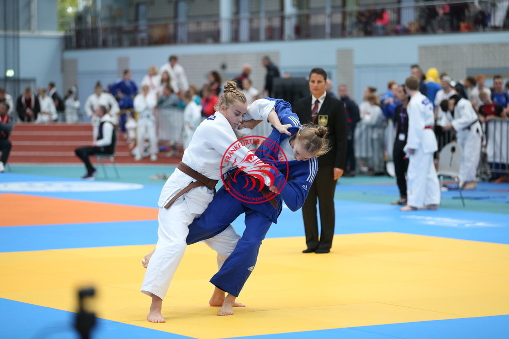 AT3Y0430 | Fotos vom Adler Cup - Pictures from Adler Cup

Hier findet Ihr alle Eindrücke und großen Momente der Adler Cup Wochenenden. Here you will find all impressions and great moments of the Adler Cup weekends. - Realisiert mit Pictrs.com