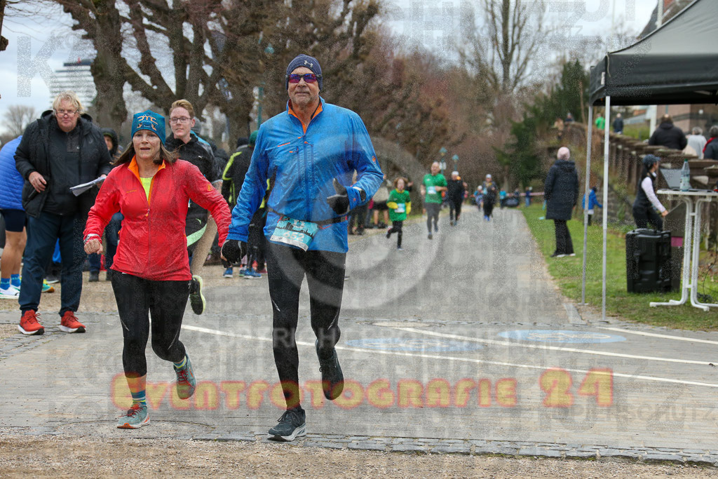 231231_1218_EX1_6665 | Sportfotografie im Rhein-Sieg Kreis, Köln, Bonn, NRW, Rheinland Pfalz, Hessen, etc. Unser Tätigkeitsfeld umfasst den Laufsport vom Volkslauf über den Marathon, Duathlon, Triathon bis zum Ultralauf wie Kölnpfad Ultra oder Schindertrail.