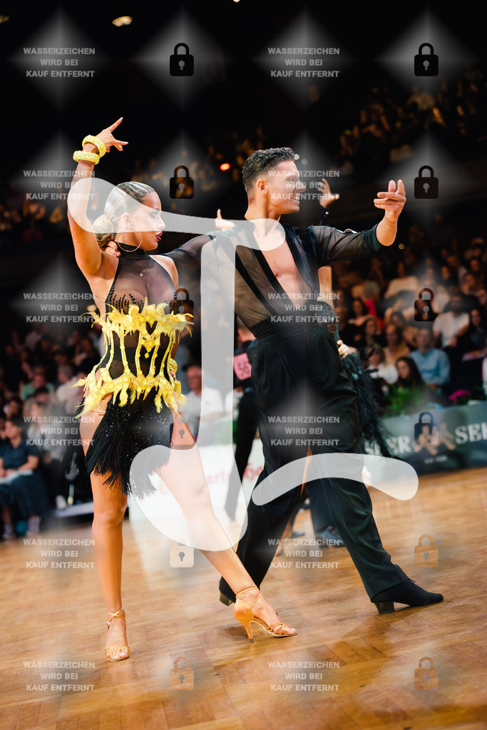 GOC 2025 - WDSF GrandSlam Latin 27-28th (152) Vladyslav Tsykhanovskyi _ Veronika Tsikhanovska (Germany)-2025-08-23-2897 | Webshop for digital downloads and prints of dance sport, event & show photographer Julian Link - Realisiert mit Pictrs.com