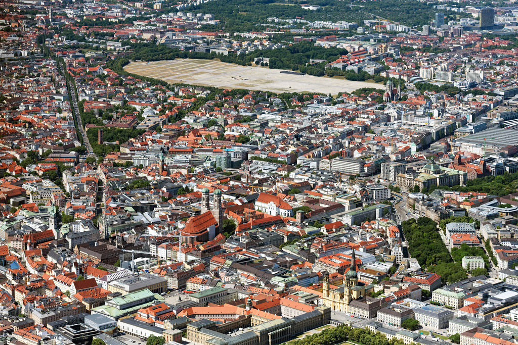 dr__0202589.jpg | MüNCHEN 29.06.2023 Innenstadtbereich im Stadtgebiet von München an der Kolbergerstraße in München im Bundesland Bayern, Deutschland. // Cityscape of the district von Muenchen on street Kolbergerstrasse in Munich in the state Bavaria, Germany. Foto: Daniel Reiter