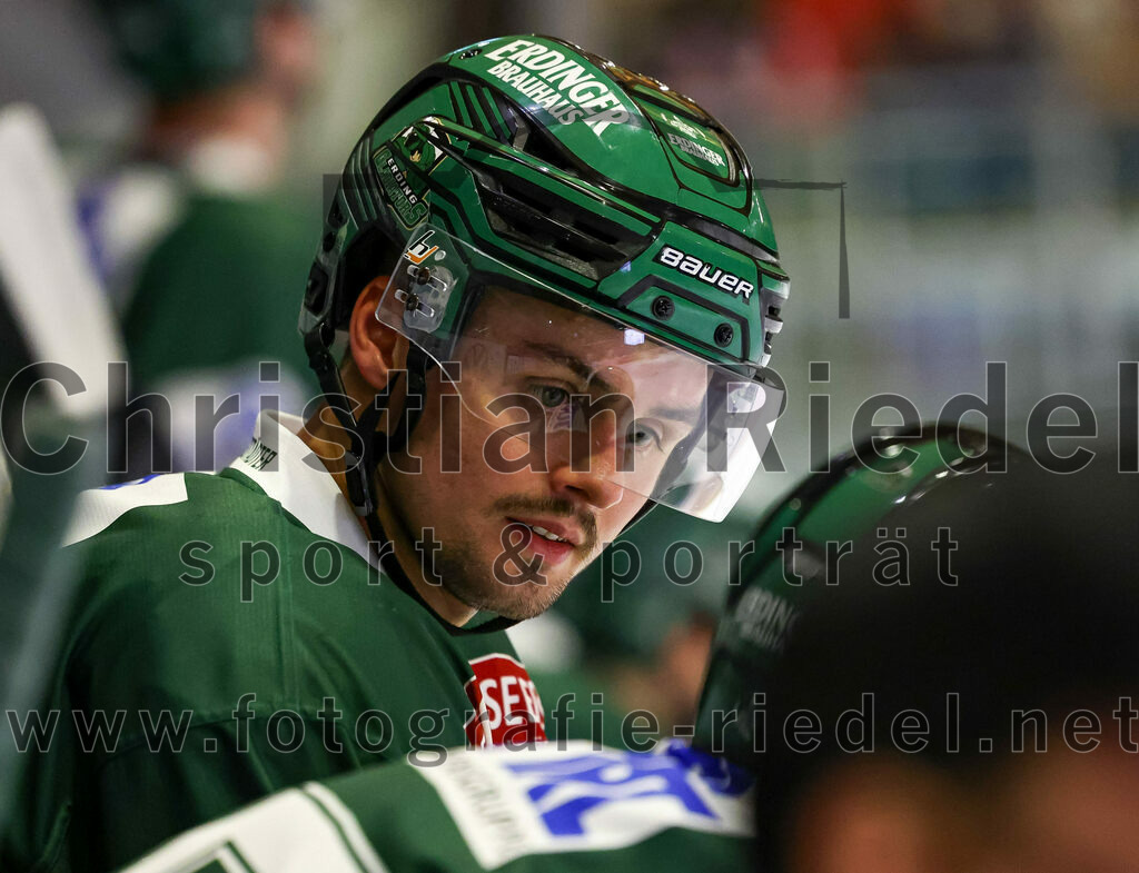 2023-10-20_139_TSV_Erding_gegen_EHC_Klostersee | Erding, Deutschland, 20.10.2023:.Eishockey, Bayernliga Vorrunde 2023 / 2024, 2. Spieltag, TSV Erding gegen EHC Klostersee, Endergebnis: 7:2..Leon Abstreiter (Erding Gladiators, #72)..Foto: Christian Riedel / fotografie-riedel.net