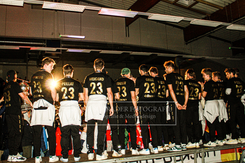 WM EMPFANG 30.01.23 LSF-50 | lanaschraderfotografie - Realisiert mit Pictrs.com