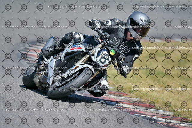 25bt04-0971 | markuskiefer.com - Realisiert mit Pictrs.com