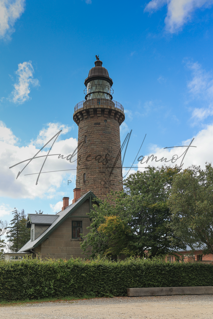 Lodbjerg Fyr (Nordjütland) | Schöner Leuchtturm in Nordjütland in der Gemeinde Thistedt.Kürzlich vollständig restauriert - Realisiert mit Pictrs.com