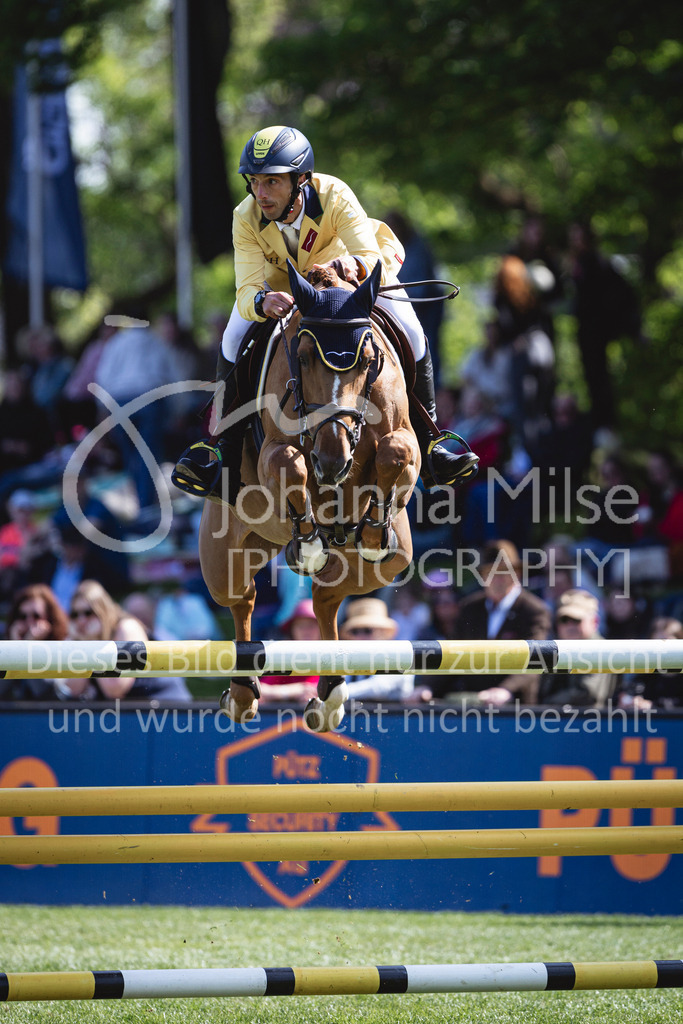 240510_Hamburg_YoungsterTour8y-200 | Deine schönsten Turniermomente als professionelle Fotos! Entdecke hochwertige Pferdesport-Fotografie im Online-Shop. Jetzt Fotos finden & bestellen!