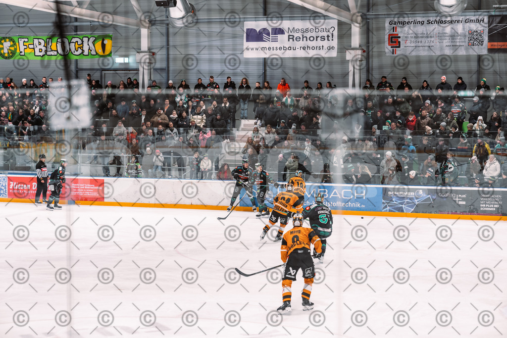 Alligators_vs_Fuessen_21.11.2025-033 | Höchstadt Alligators Fotogalerie: Eishockey-Action aus Franken. Professionelle Spielfotos, Portraits & Stadionbilder zum Download. Jetzt entdecken! - Realisiert mit Pictrs.com