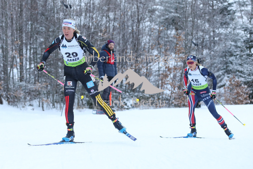 OE7A9421 | Julia Kink