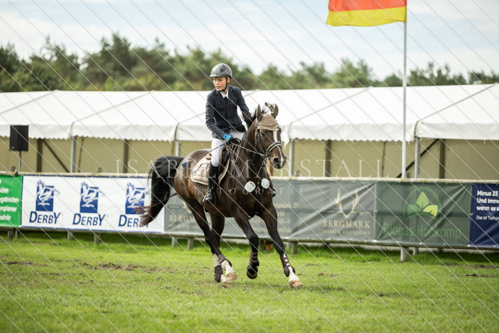 DK5A0858 | Isabel Marstall Fotografie - Realisiert mit Pictrs.com