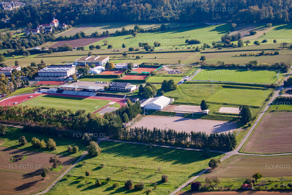 Luftbild: Sportgelände des SV-1899 eV Langensteinbach im Ortsteil Langensteinbach in Karlsbad im Bundesland Baden-Württemberg in Deutschland. Foto: IMG_45297.jpg vom 21.09.2011 durch Werner Riehm/FLY-FOTO.de