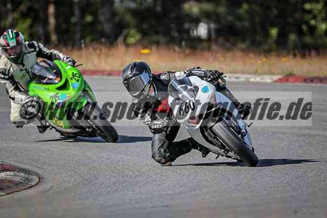 pubi4530 | Professionelle Fotos von Sportveranstaltungen, aber auch Hochzeiten und anderen Events. - Realisiert mit Pictrs.com