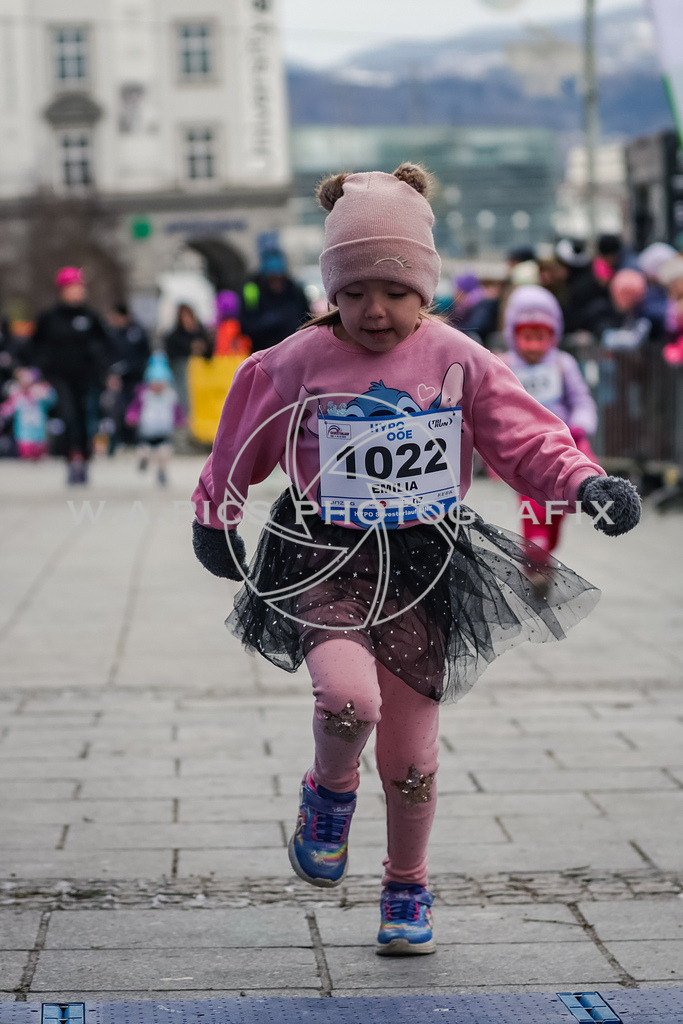 SILVESTERLAUF LINZ 25 | Linz, AUSTRIA, 31. Dezember 25, TRIRUN SILVESTERLAUF LINZ 25 , Image shows: 
Photo: WAPICS / BINDER Manuel