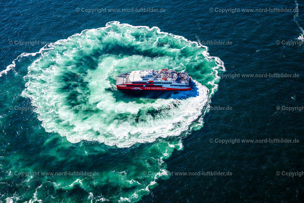 Helgoland_Halunder_Jet_FRS_Fähre_ELS_8249280824 | HELGOLAND 28.08.2024 Fahrt eines Fähr- Schiffes " FRS Halunder Jet " in Helgoland im Bundesland Schleswig-Holstein, Deutschland. // Trip of a ferry ship "FRS Halunder Jet" in Heligoland in the state Schleswig-Holstein, Germany. Foto: Martin Elsen