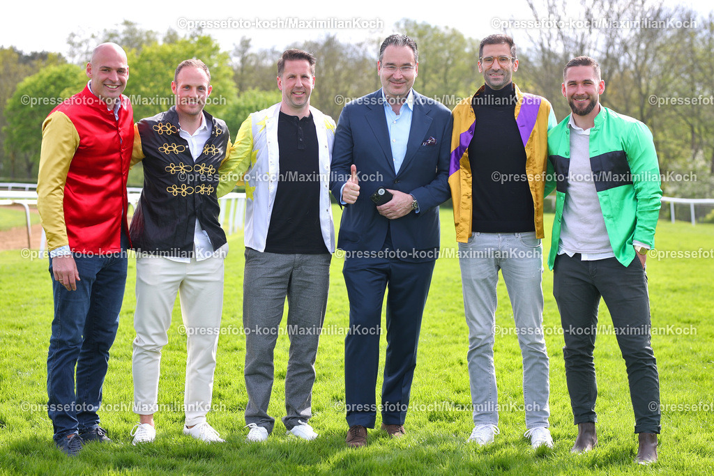 Han010523xx062 | 01.05.2023, Hannover, Galopprennbahn Langenhagen Neue Bult, Hannover 96 Renntag auf der Pferderennbahn. v.l.n.r. Athletiktrainer Felix Sunkel, Assistenztrainer Lars Barlemann, Physiotherapeut Thorsten Klopp , Gregor Baum (stellv. Vorsitz Beirat) , Assistenztrainer Andre Mijatovic und Markus Böker
