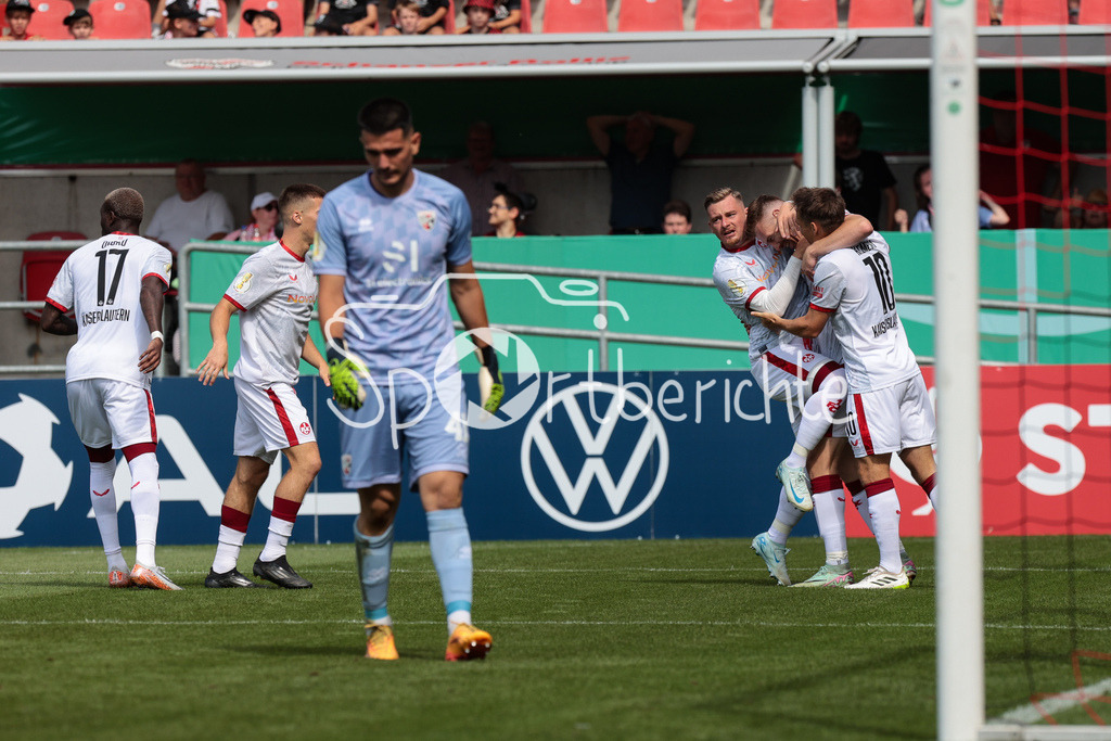 FC Ingolstadt - 1. FC Kaiserslautern | Jubel nach dem Treffer zum 0-1 durch Jannik MAUSE (FCK #18) / Freude / Happy / Tor / Torschuetze