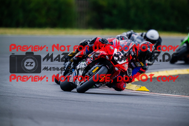 MaZZes_FotoMatrix_220723_7248 | PRO SUPERSTOCK