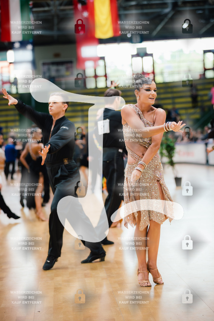Hessen Tanzt WDSF International Open Latin 46th (50) Julian Post _ Janina Post (TanzCentrum Gold und Silber Bremen)-2025-05-18-3120 | Webshop for digital downloads and prints of dance sport, event & show photographer Julian Link - Realisiert mit Pictrs.com