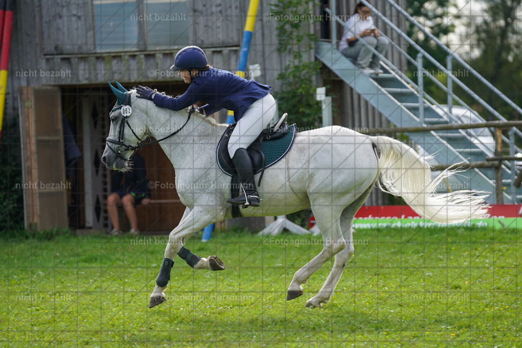 20230917-FAH09187 | Landsberg am Lech, 2023, Kaufbeuren, Kempten, Allgäu, Turnierfotografen Bayern, Fotoagentur Herrmann, Turnierbilder, Reitsport Fotos, Pferdefotograf, Augsburg, Bad Tölz, Dachau, Karlsfeld, Memmingen, Buchloe, Schwabmünchen