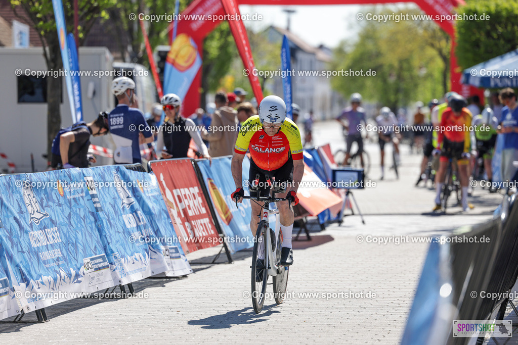 VJ__5124 | Neusiedlersee Radmarathon 2026@sportshot_your_pictrs #yourpictures#roadtowm2029 #nrm #neusiedlerseeradmarathon #neusiedlersee #neusiedlerseetourismus #burgenland #mörbisch #nrm26 #burgenlandtourismus #voglundco #poweredbyburgenlandtourismus #radsport #rad #marathon #ucigranfondo #visitburgenland #ucigranfondoworldseries