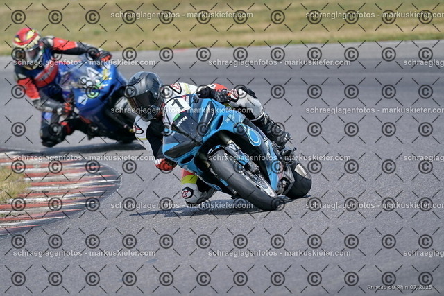25bt04-1302 | markuskiefer.com - Realisiert mit Pictrs.com