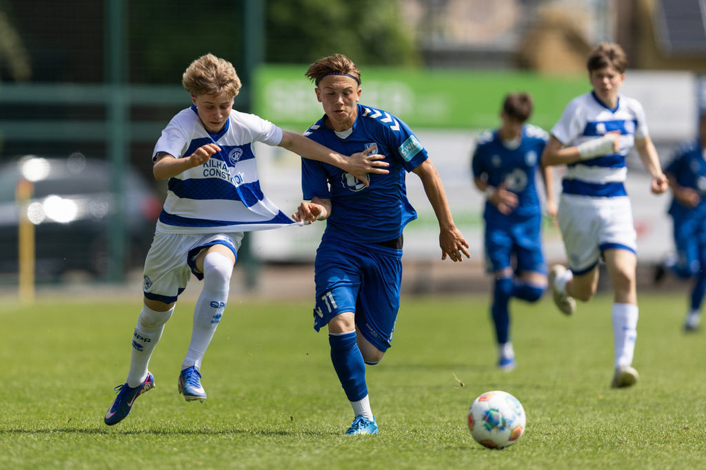 Fußball I Männer I 40. Pfingscup Hollage I 13080 | realhellocedii - Realisiert mit Pictrs.com