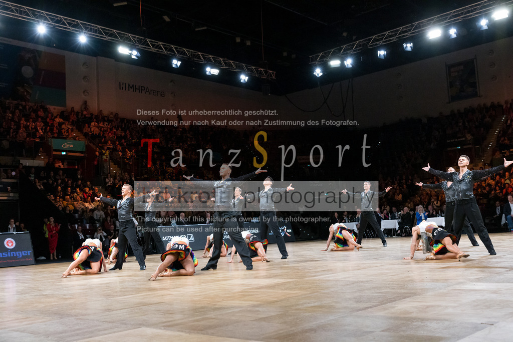 20241109_DM-Formationen_4270 | Tanzsportbilder, Standardtanz, Lateintanz, WDSF, DTV, LTVB, dancecomp, goc, hessen tanzt, blaues band der spree, walzer, tango, wiener walzer, slowfox, quickstepp, samba, rumba, cha-cha-cha, paso doble. jive, hd-kroft photography, turniertanzsport