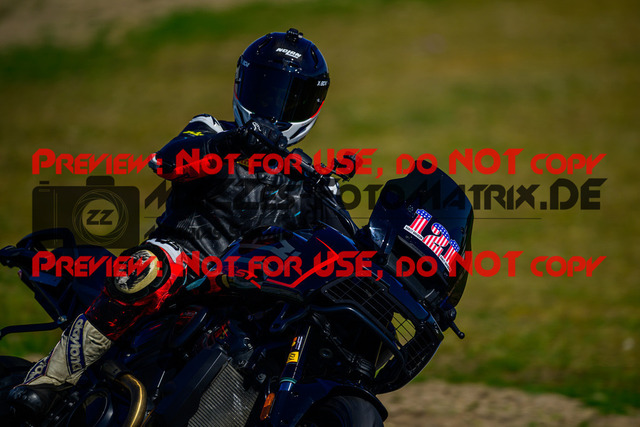 MaZZes_Fotomatrix_20250407_6007705_7771 | GELB