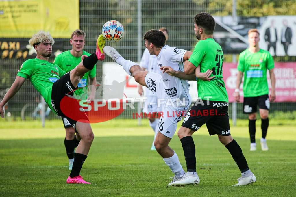 ASK Klagenfurt - SC Weiz 2:3, Kärntner Liga 3. Runde | Tobias Strahlhofer (SC Weiz #7) Val Cernos (ASK Klagenfurt #26) Lukas Strobl (SC Weiz #37) ASK Klagenfurt - SC Weiz 2:3 am 13.08.2023 in Klagenfurt
(ASK Sportzentrum Fischl), Austria, (Photo by Ernst Krawagner sport-fan.at) - Realisiert mit Pictrs.com