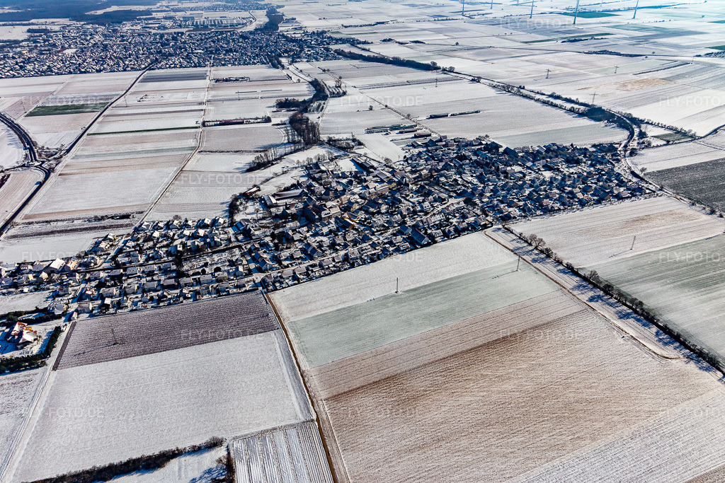 Luftbild: Winterluftbild im Schnee im Ortsteil Mörlheim in Landau im Bundesland Rheinland-Pfalz in Deutschland. Foto: IMG_124714.jpg vom 11.02.2021 durch Werner Riehm/FLY-FOTO.de