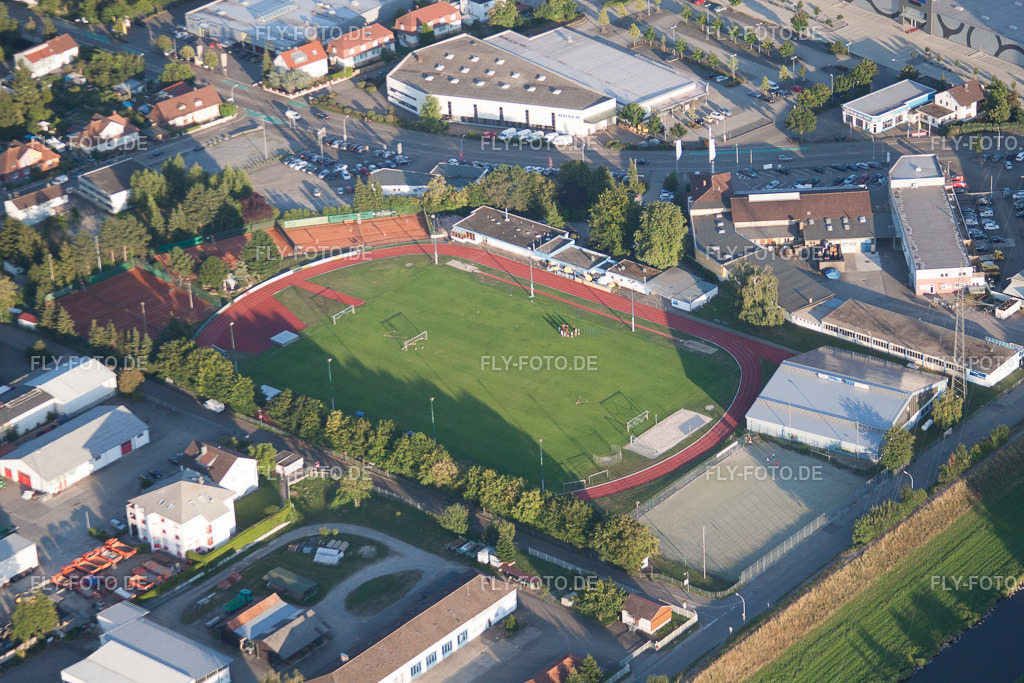 Ortsansicht | Luftbild: Ortsansicht in Offenburg im Bundesland Baden-Württemberg in Deutschland. Foto: IMG_59320.jpg vom 15.08.2013 durch Werner Riehm/FLY-FOTO.de - Realisiert mit Pictrs.com