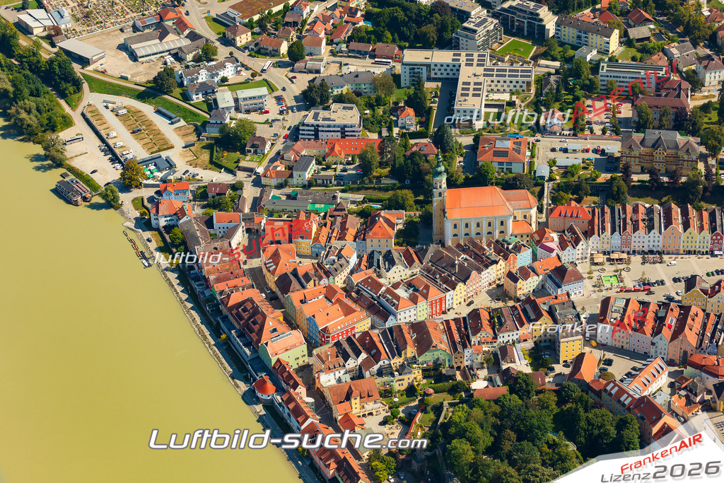 Luftaufnahme der Stadt Schärding - Die Luftaufnahme wurde 2025 vom UL-Flugzeug heraus erstellt ( keine Drohne ) - Hochauflösende Luftaufnahme - für professionelle Ausdrucke geeignet. Die Geschenkidee !Mit Lizenz und Bildrechte bestellbar