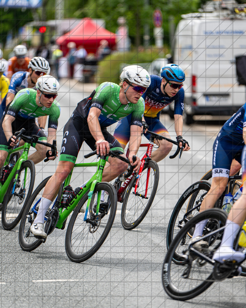 Großer Preis von Buchholz | Rennen UCI-Sportgruppe CT und Elite Amateure | Buchholz in der Nordheide, Deutschland, 29.05.25: Großer Preis von Buchholz | Rennen UCI-Sportgruppe CT und Elite AmateureCREDIT:www.bullenfotos.de, Martin König, Hörner Weg 40, D-49078 Osnabrück, +4917663732967Nutzung und Weitergabe nur zu den vereinbarten Zwecken. Presseanfragen an Ersteller. Alle Rechte beim Ersteller. Honorierung nach MFM. - Realisiert mit Pictrs.com