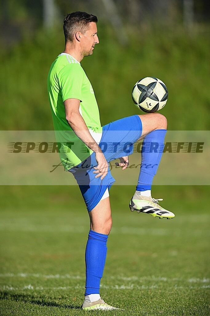 hDSC_2531 | Kaufen Sie Sportbilder im Onlineshop von Andy Scherrer Sportfotografie. Faszinierende Bilder von Sportevents aus der ganzen Schweiz. Fussball, Frauenfussball, Unihockey, Handball, Schwingen und weiteren Sportarten. - Realisiert mit Pictrs.com