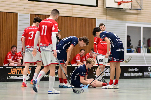 Floorball I Herren I Saison 2024-2025 I 2. FBL Herren Nord-West I 12. Spieltag I MTV Mittelnkirchen - SSF Dragons Bonn II I 037229 | Der Sportfotograf. - Realisiert mit Pictrs.com