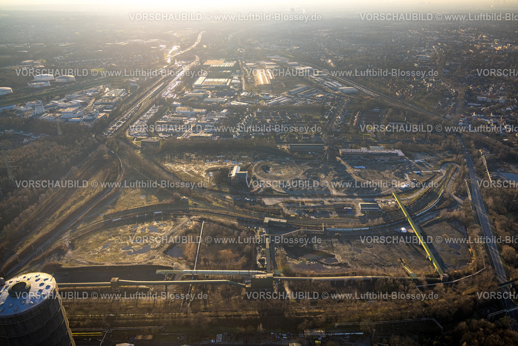 Bottrop230201812 | Luftbild, Abriss Zechengebäude Prosper II-Gelände an der Knappenstraße neben dem Malakowturm, Gewerbegebiet An der Knippenburg, Batenbrock-Süd, Bottrop, Ruhrgebiet, Nordrhein-Westfalen, Deutschland