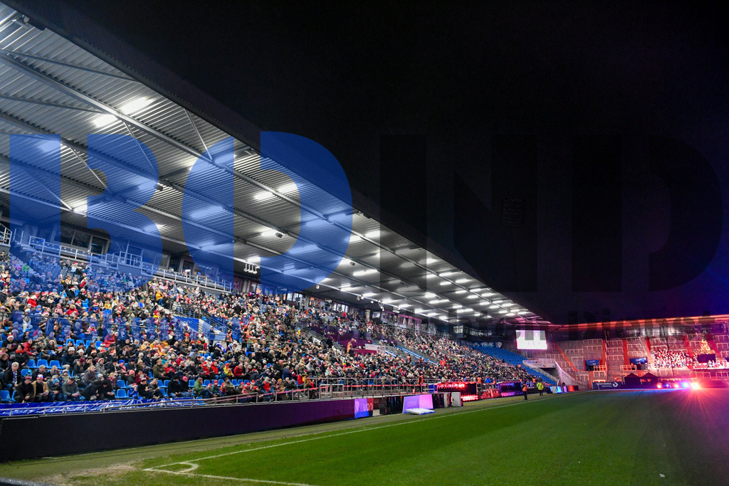 CSC_WEISIN20231220-24 | bond - Realisiert mit Pictrs.com