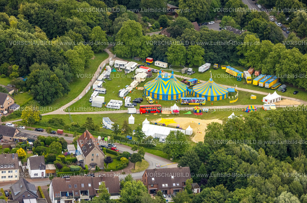 Bottrop240701264 | Luftbild, Kinderferiencircus Casselly, Zirkuszelt auf dem Festplatz Donnerberg, Süd-West, Bottrop, Ruhrgebiet, Nordrhein-Westfalen, Deutschland