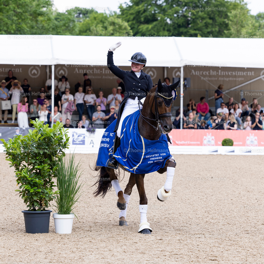 TH_423-Inoraline W-Lexner_ Sofie_29407 | Al Shiraàa Deutsches Spring- und Dressur-Derby 2025 am 31.05.25 in Hamburg, Thomas Hellmann, 423Inoraline WLexner, Sofie