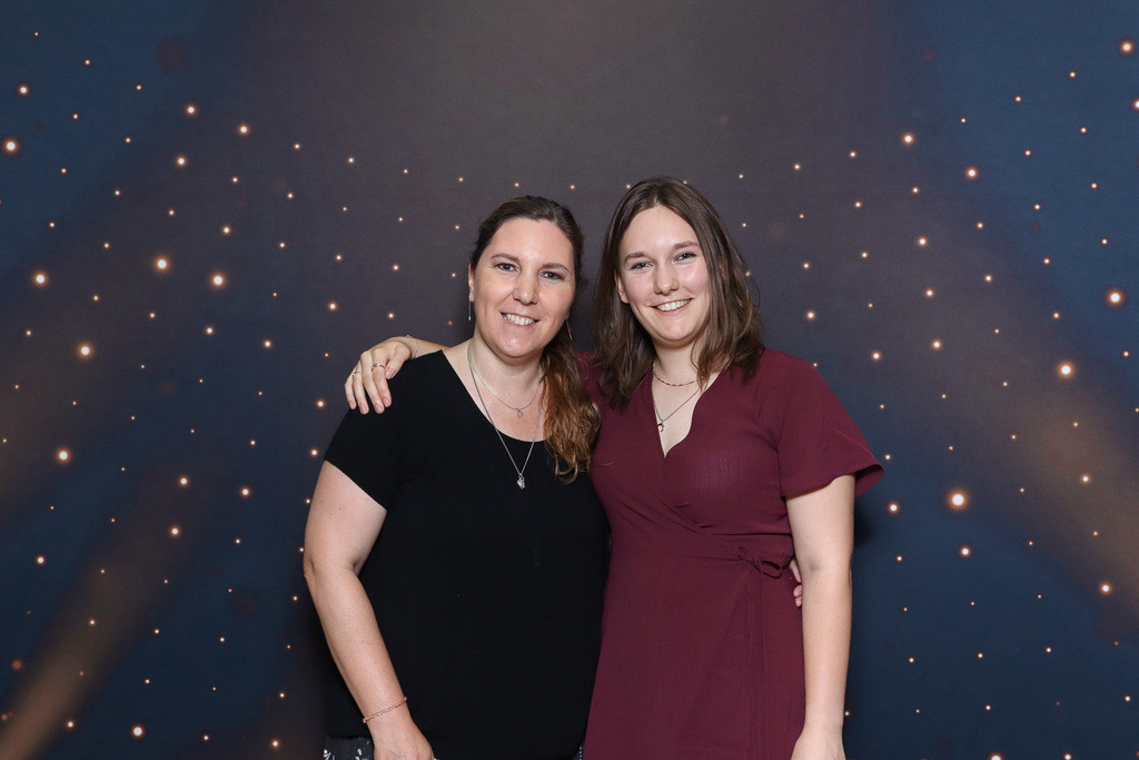ZD260628112736-131 | Fotoshop von zweidimensional Fotografie. Ihr Fotograf im Aargau. Abzüge von Ihrem Fotobox Event bestellen.Abzüge von Ihrem Hochzeit bestellen.Abzüge von Ihrem Schulfotograf bestellen.