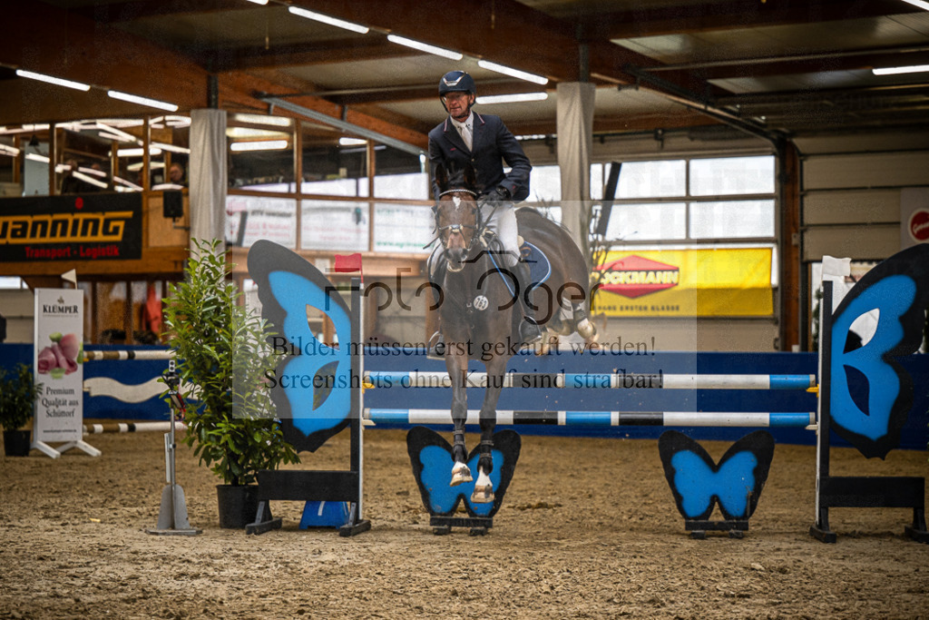 DOS_B1400 | Entdecke hochwertige Reitturnierfotos von Foto Oger. Professionell, emotional und authentisch – jetzt Lieblingsmomente im Shop bestellen.Deutschlandweite Turnierfotografie. - Realisiert mit Pictrs.com