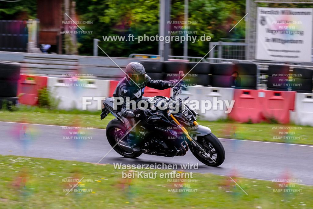 MotoTeamVBK-20844 | Hier findet Ihr Bilder von Touristenfahrten auf der Nürburgring Nordschleife oder von anderen Veranstaltungen die ich besucht habe. Viel Spass beim Durch Schauen 