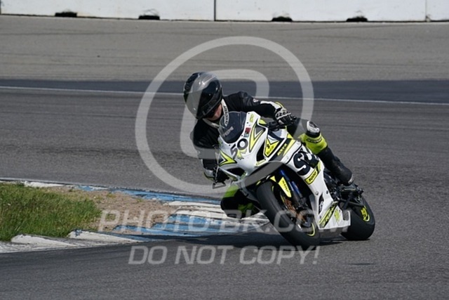 2022_05_10_PBK_32760 | Sportfotografie; SlowMotion; Video; Rennstrecke; Hafeneger; Speer; Racing; RSE; BMW; CBO; Trackday; Motorsportarena; Hockenheimring; Brno; Most; Barcelona; Valencia